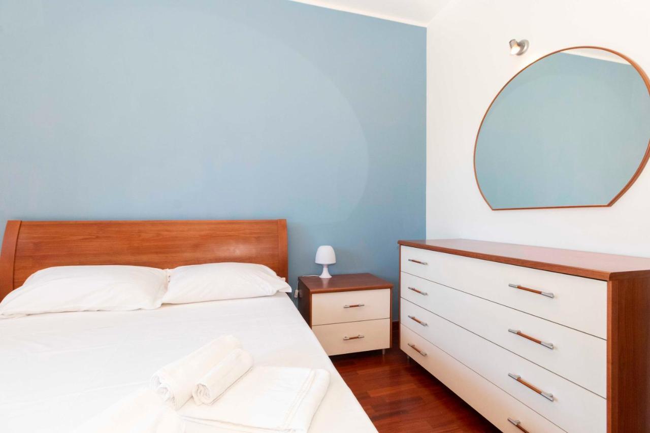 トリノCozy&Spacious Apt 2 Min Walk From The Tram Stop!アパートメント エクステリア 写真